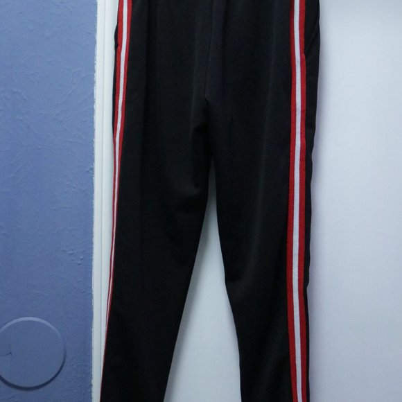 El Chuy Dallas UNISEX Pocket Jogger Pants Black w/Red & White side stripes - Picture 2 of 5